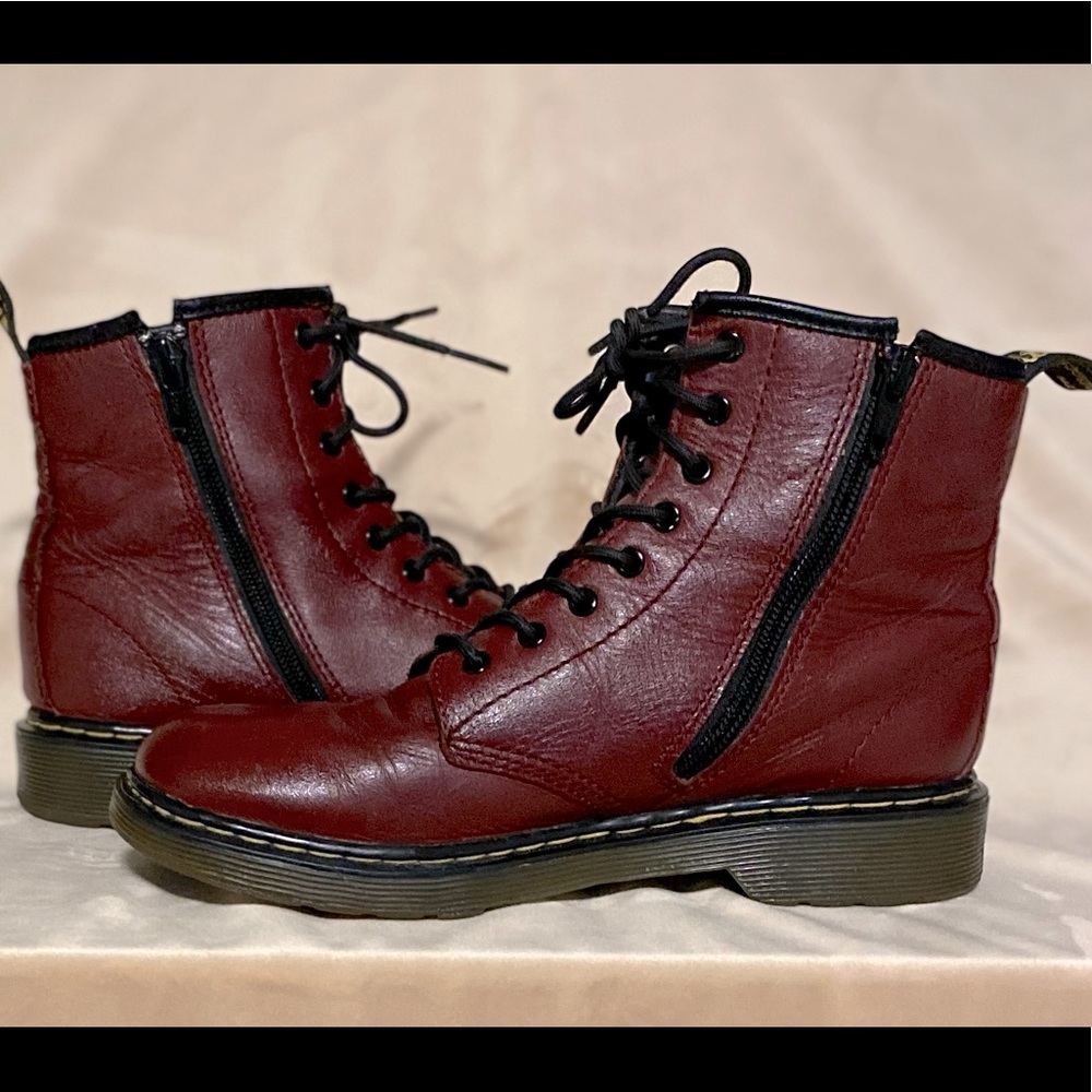 Red Dr. Martins